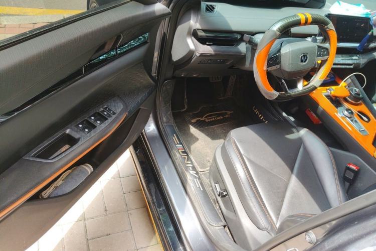 Used CHANGAN UNI-V 2022 1.5T Sport Edition Driver Seat