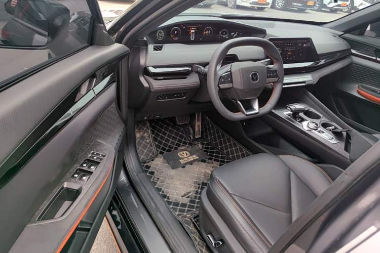 Used CHANGAN UNI-V 2022 1.5T Sport Edition Driver Seat