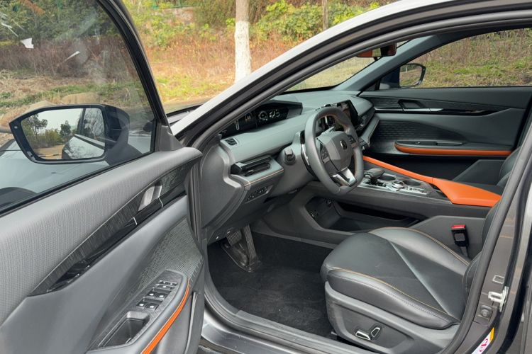 Used CHANGAN UNI-V 2022 1.5T Prestige Version Driver Seat