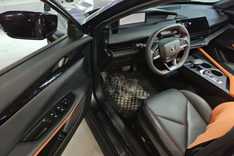 Used CHANGAN UNI-V 2022 1.5T Prestige Version Driver Seat