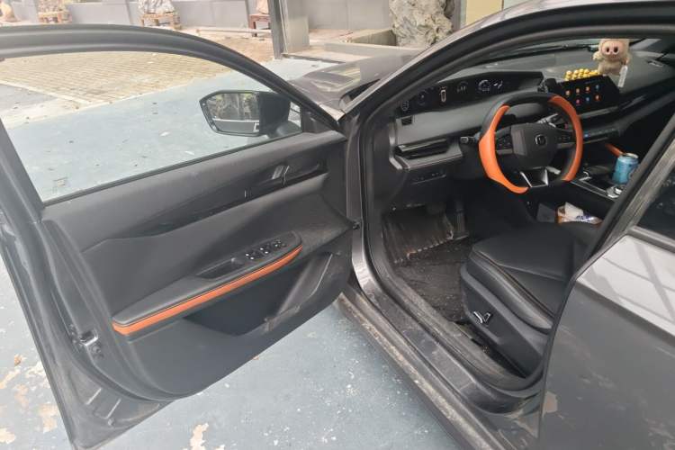 Used CHANGAN UNI-V 2022 1.5T Prestige Version Driver Seat
