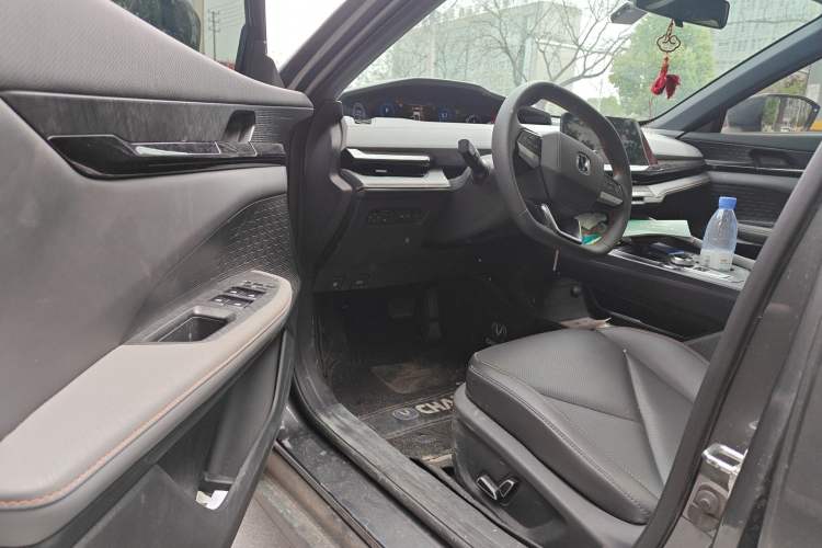 Used CHANGAN UNI-V 2022 1.5T Prestige Version Driver Seat