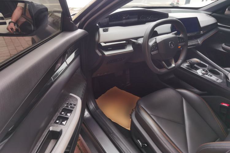 Used CHANGAN UNI-V 2022 1.5T Prestige Version Driver Seat