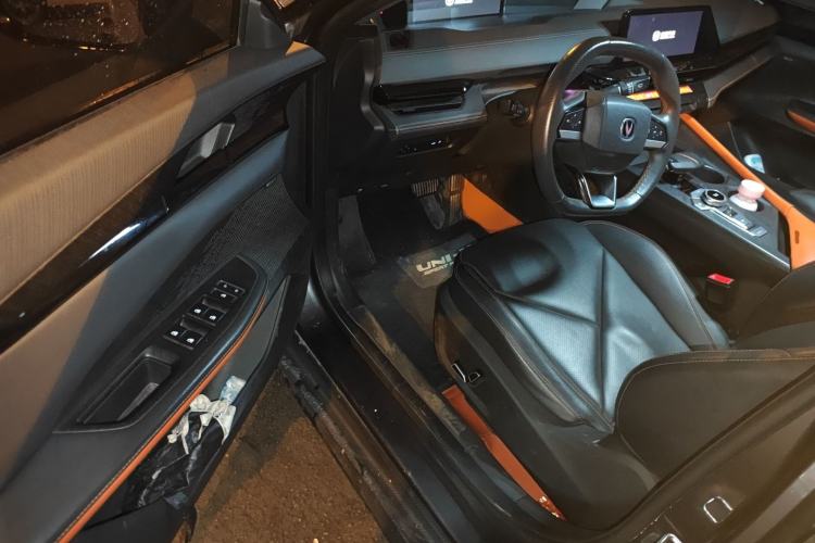 Used CHANGAN UNI-V 2022 1.5T Prestige Version Driver Seat
