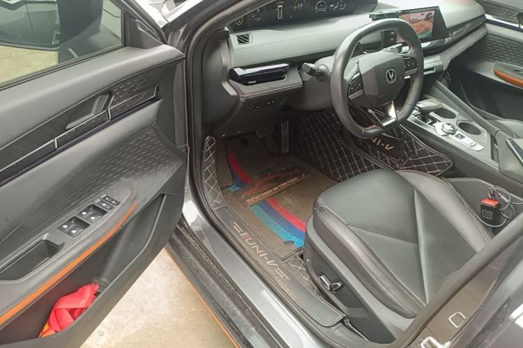 Used CHANGAN UNI-V 2022 1.5T Sport Edition Driver Seat