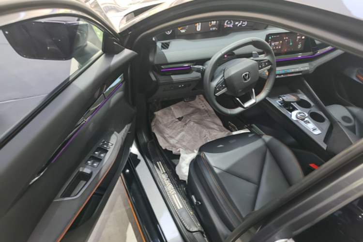 Used CHANGAN UNI-V 2022 1.5T Sport Edition Driver Seat