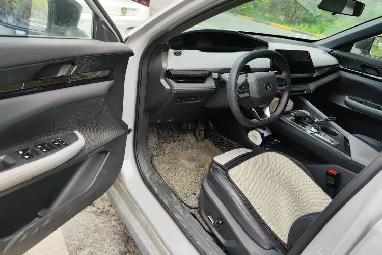 Used CHANGAN UNI-V 2022 1.5T Prestige Version Driver Seat