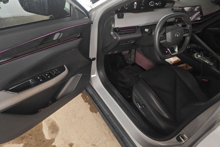 Used CHANGAN UNI-V 2022 1.5T Prestige Version Driver Seat