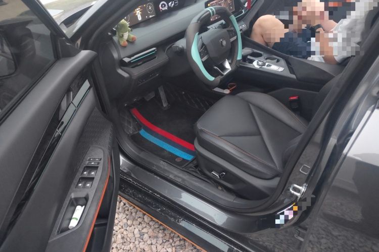 Used CHANGAN UNI-V 2022 1.5T Sport Edition Driver Seat