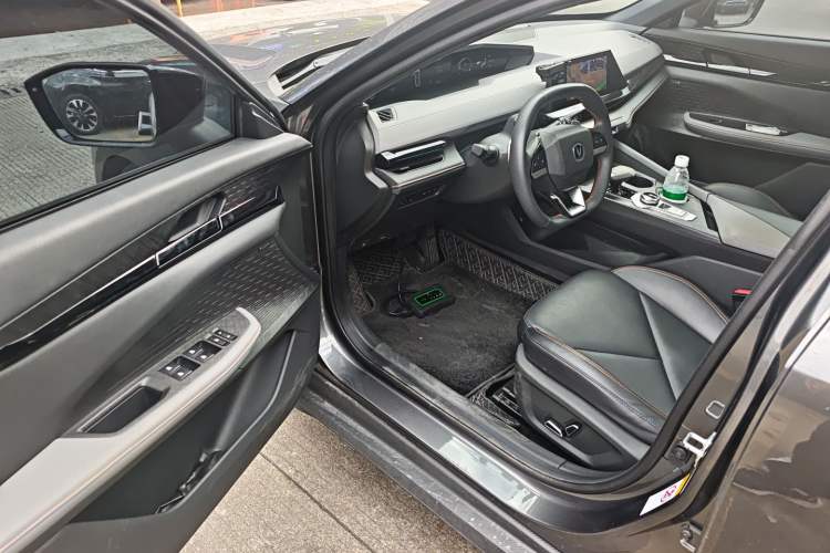 Used CHANGAN UNI-V 2022 1.5T Prestige Version Driver Seat