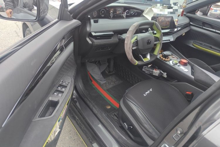 Used CHANGAN UNI-V 2022 1.5T Sport Edition Driver Seat