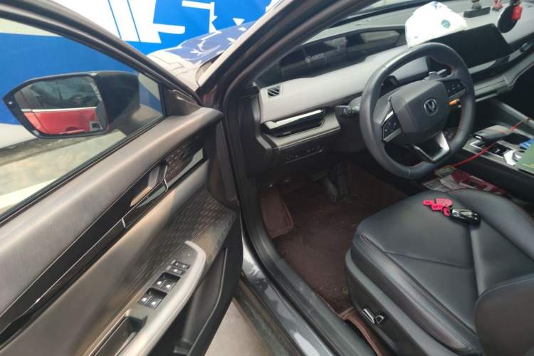 Used CHANGAN UNI-V 2022 1.5T Prestige Version Driver Seat