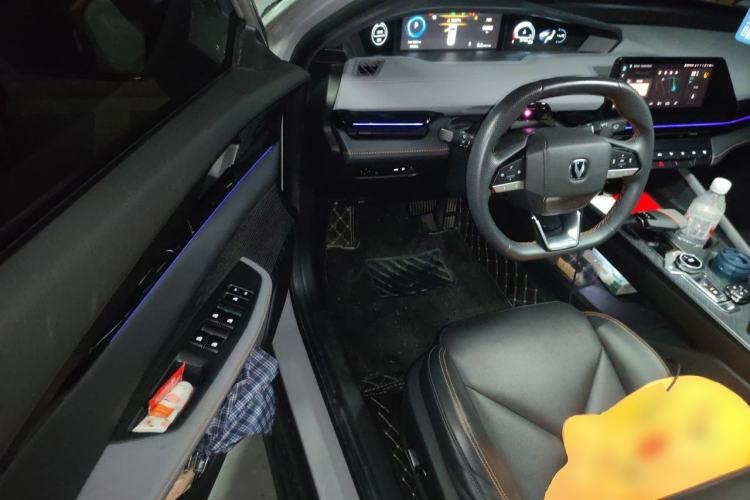 Used CHANGAN UNI-V 2022 1.5T Prestige Version Driver Seat