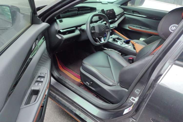 Used CHANGAN UNI-V 2022 1.5T Sport Edition Driver Seat