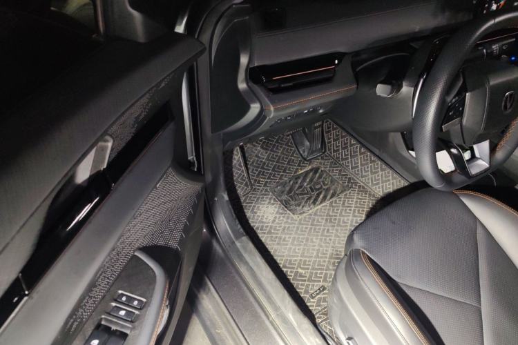 Used CHANGAN UNI-V 2022 1.5T Prestige Version Driver Seat
