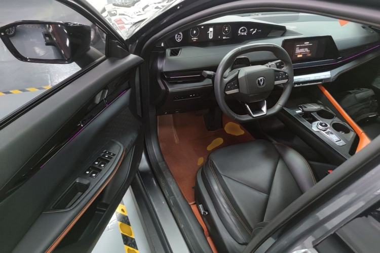 Used CHANGAN UNI-V 2022 1.5T Prestige Version Driver Seat