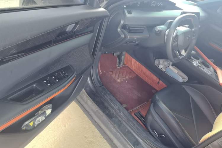 Used CHANGAN UNI-V 2022 1.5T Prestige Version Driver Seat