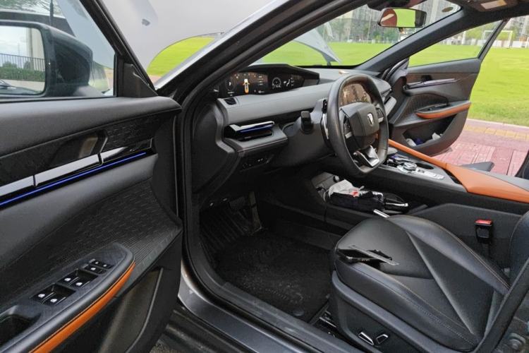 Used CHANGAN UNI-V 2022 1.5T Prestige Version Driver Seat