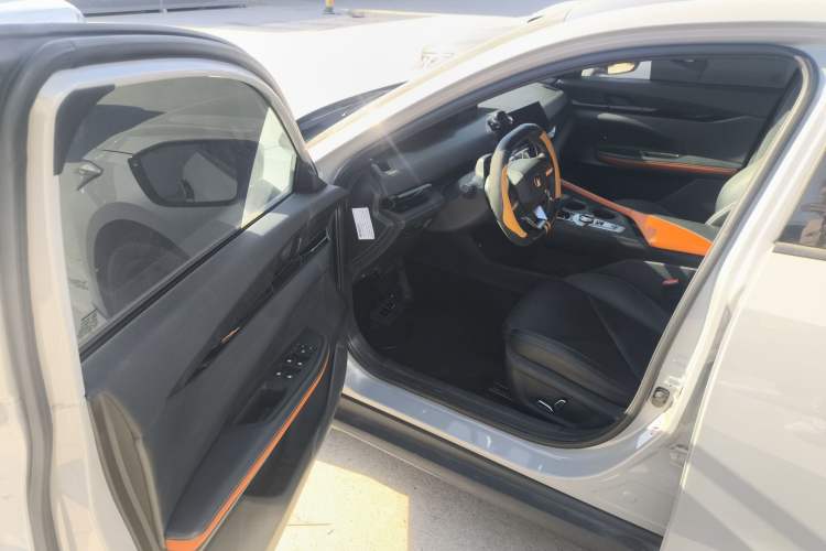 Used CHANGAN UNI-V 2022 1.5T Prestige Version Driver Seat
