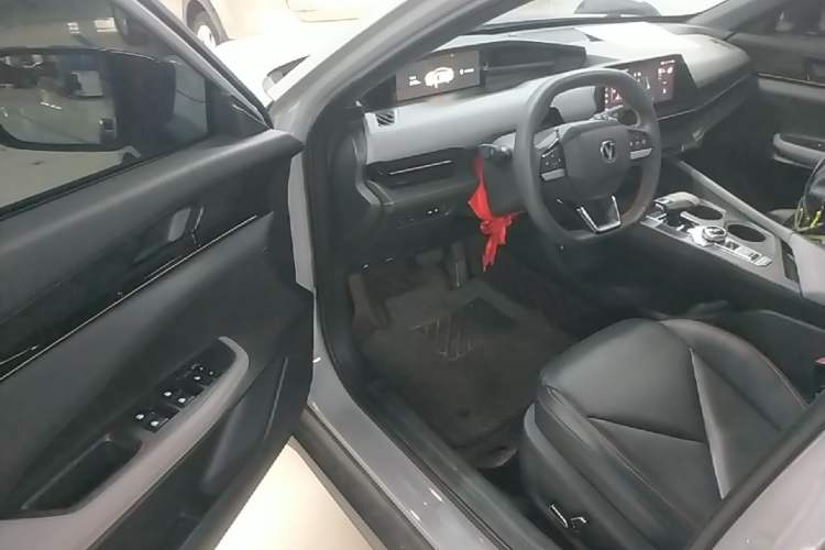 Used CHANGAN UNI-V 2022 1.5T Prestige Version Driver Seat