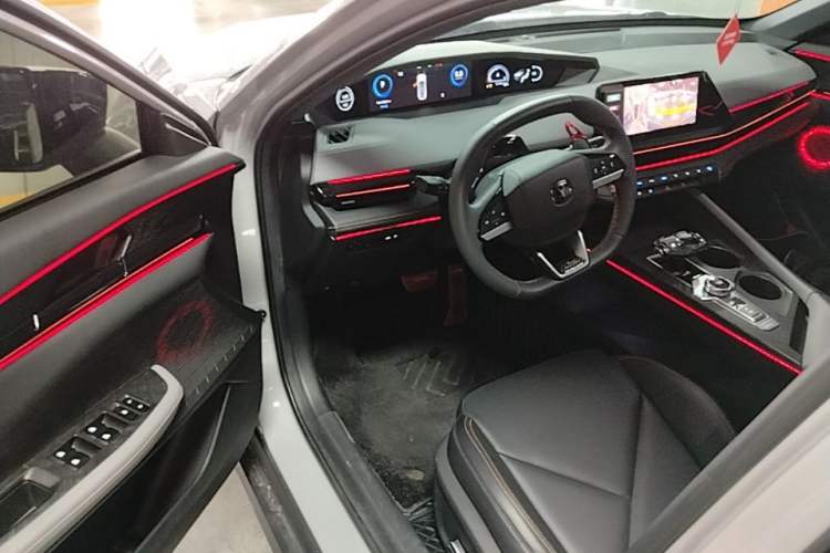 Used CHANGAN UNI-V 2022 1.5T Prestige Version Driver Seat