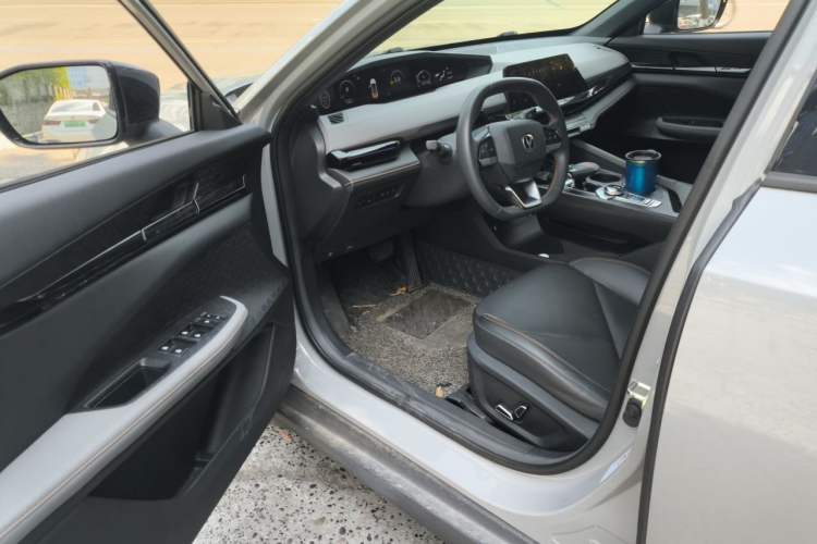 Used CHANGAN UNI-V 2022 1.5T Prestige Version Driver Seat