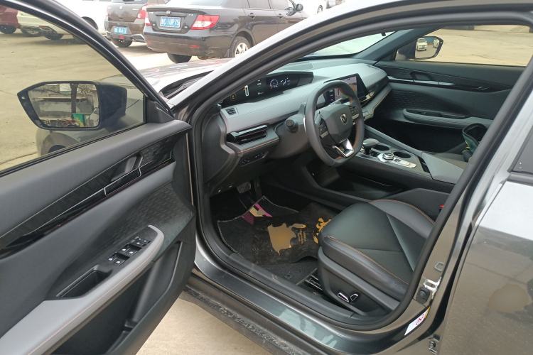 Used CHANGAN UNI-V 2022 1.5T Prestige Version Driver Seat