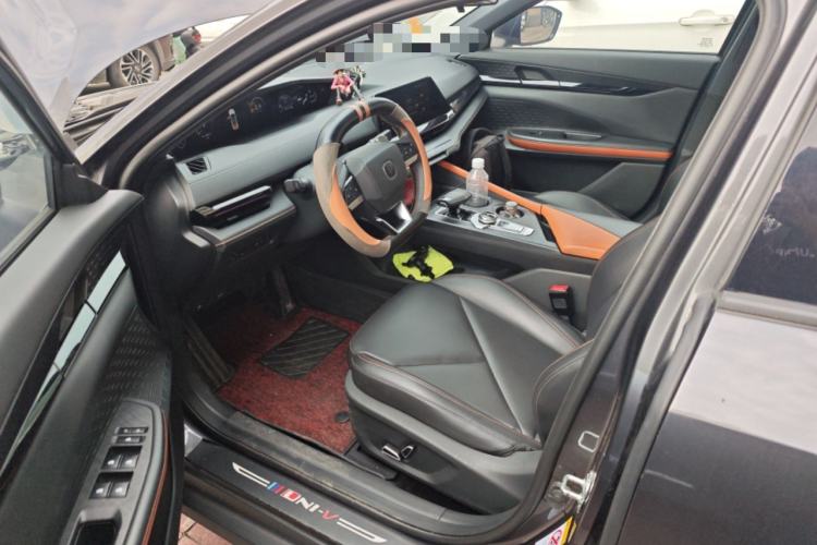 Used CHANGAN UNI-V 2022 1.5T Prestige Version Driver Seat