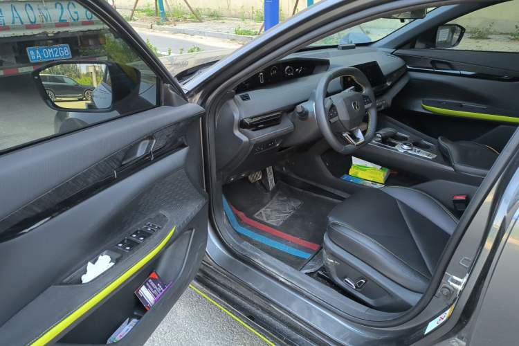 Used CHANGAN UNI-V 2022 1.5T Sport Edition Driver Seat