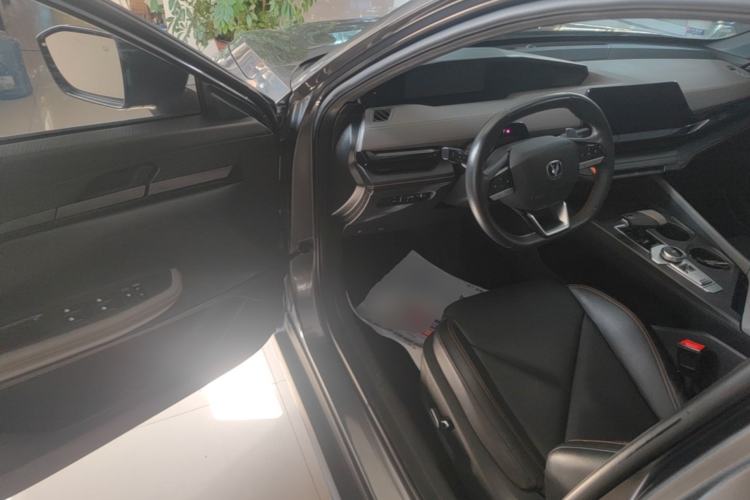 Used CHANGAN UNI-V 2022 1.5T Prestige Version Driver Seat