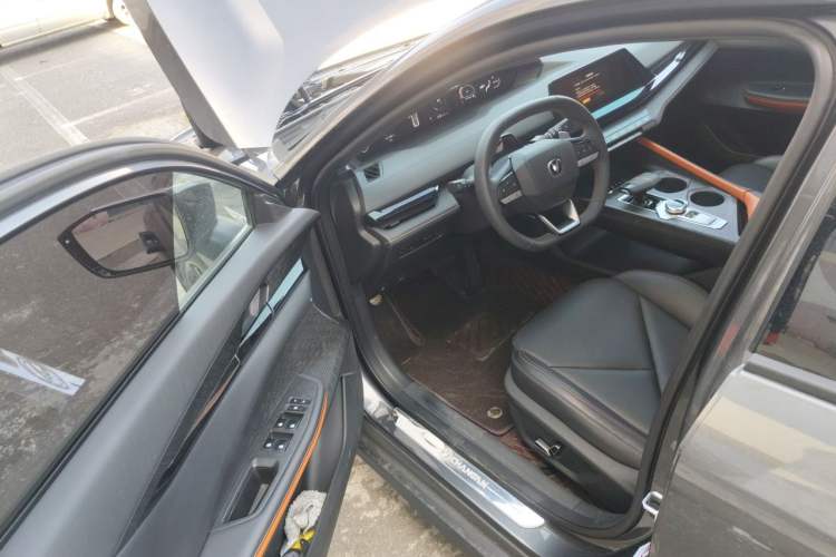 Used CHANGAN UNI-V 2022 1.5T Prestige Version Driver Seat