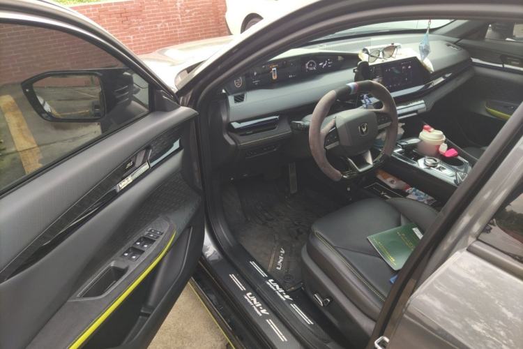 Used CHANGAN UNI-V 2022 1.5T Sport Edition Driver Seat