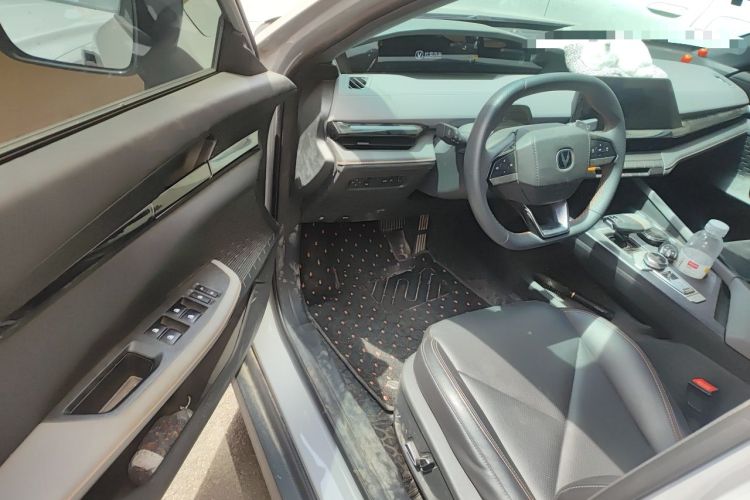 Used CHANGAN UNI-V 2022 1.5T Prestige Version Driver Seat