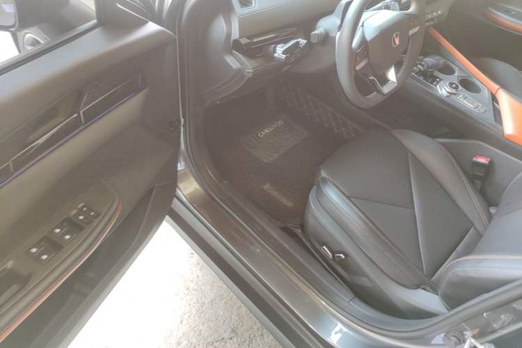 Used CHANGAN UNI-V 2022 1.5T Prestige Version Driver Seat