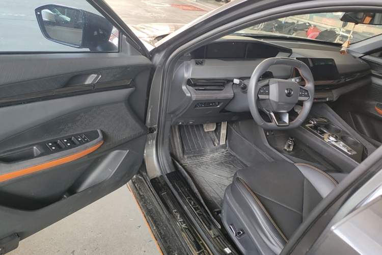 Used CHANGAN UNI-V 2022 1.5T Sport Edition Driver Seat