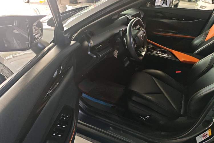 Used CHANGAN UNI-V 2022 1.5T Prestige Version Driver Seat