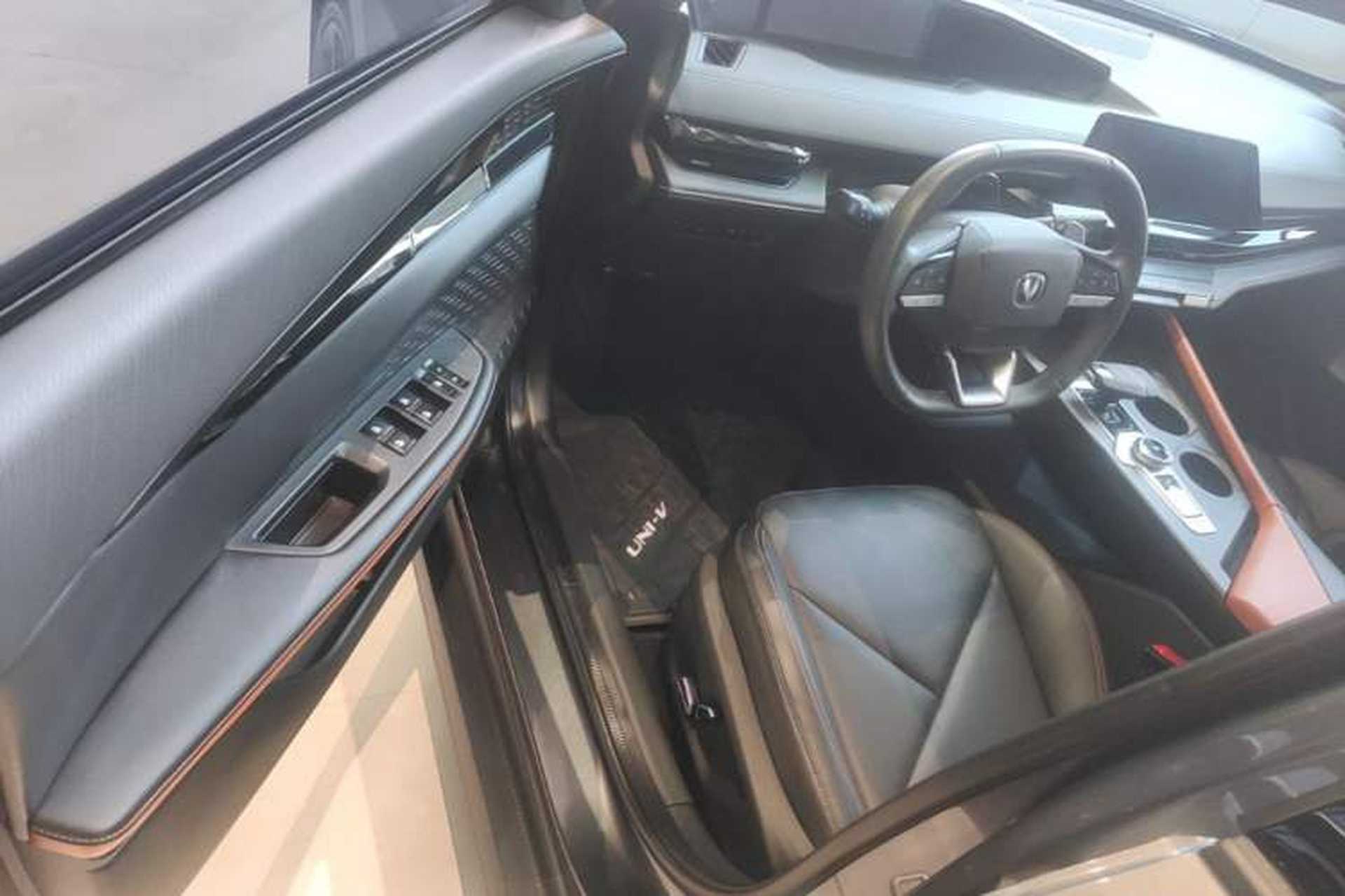 Used CHANGAN UNI-V 2022 1.5T Prestige Version Driver Seat