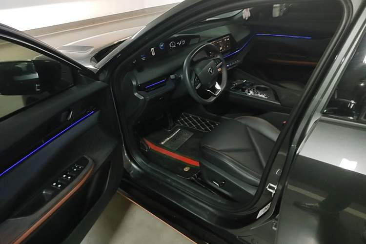 Used CHANGAN UNI-V 2022 1.5T Sport Edition Driver Seat
