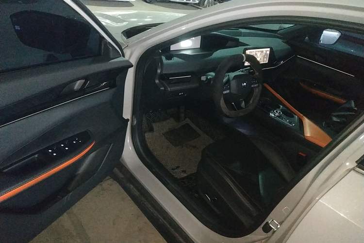 Used CHANGAN UNI-V 2022 1.5T Prestige Version Driver Seat
