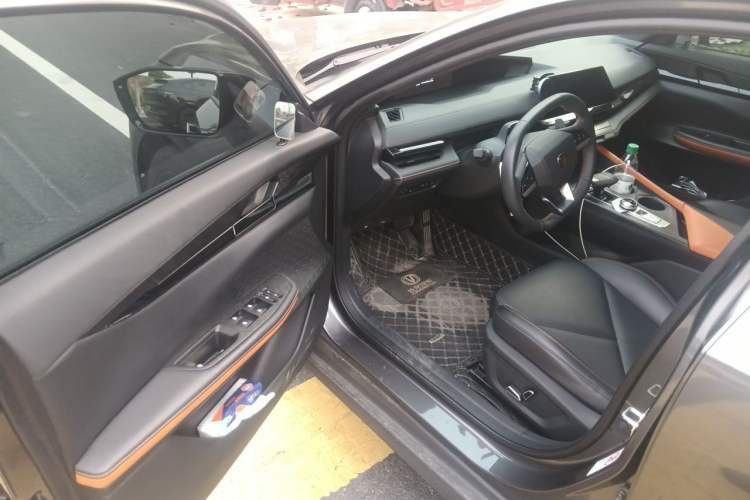 Used CHANGAN UNI-V 2022 1.5T Prestige Version Driver Seat