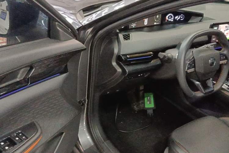 Used CHANGAN UNI-V 2022 1.5T Prestige Version Driver Seat