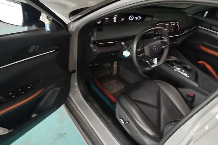 Used CHANGAN UNI-V 2022 1.5T Sport Edition Driver Seat