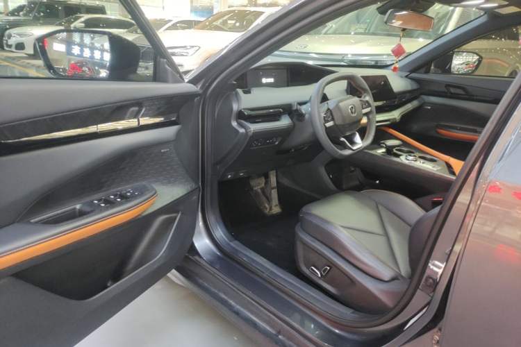 Used CHANGAN UNI-V 2022 1.5T Prestige Version Driver Seat