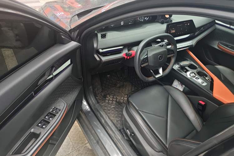 Used CHANGAN UNI-V 2022 1.5T Prestige Version Driver Seat