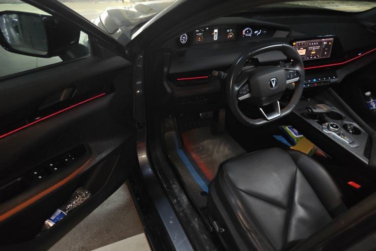 Used CHANGAN UNI-V 2022 1.5T Sport Edition Driver Seat