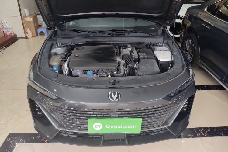 Used CHANGAN UNI-V 2022 1.5T Prestige Version Engine Bay