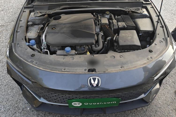 Used CHANGAN UNI-V 2022 1.5T Prestige Version Engine Bay