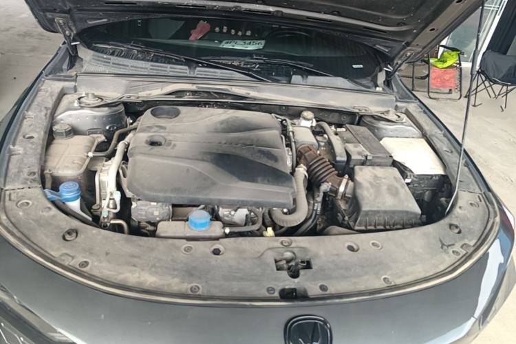 Used CHANGAN UNI-V 2022 1.5T Prestige Version Engine Bay