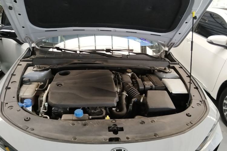 Used CHANGAN UNI-V 2022 1.5T Sport Edition Engine Bay