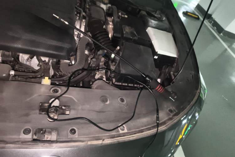 Used CHANGAN UNI-V 2022 1.5T Prestige Version Engine Bay Left